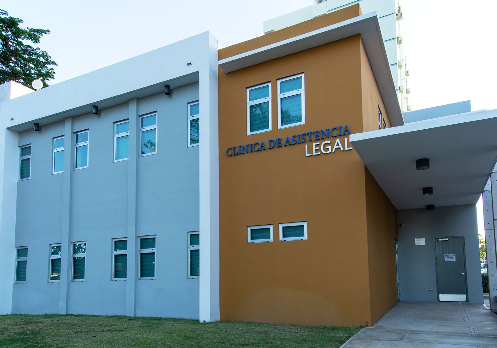 Edificio de la Clínica de Asistencia Legal